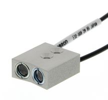 OMRON INDUSTRIAL AUTOMATION E32-A09 2M FIBRE OPTIC PHOTO SENSORS