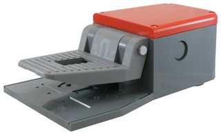 MULTICOMP PRO MP016056 FOOT SWITCH, 1NO / 1NC, 6A, 240V ROHS COMPLIANT: YES